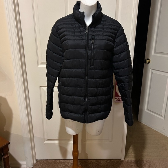 Calvin Klein Packable Puffer Black Jacket. Carry pouch attached. Nearly new Med. - Picture 3 of 12